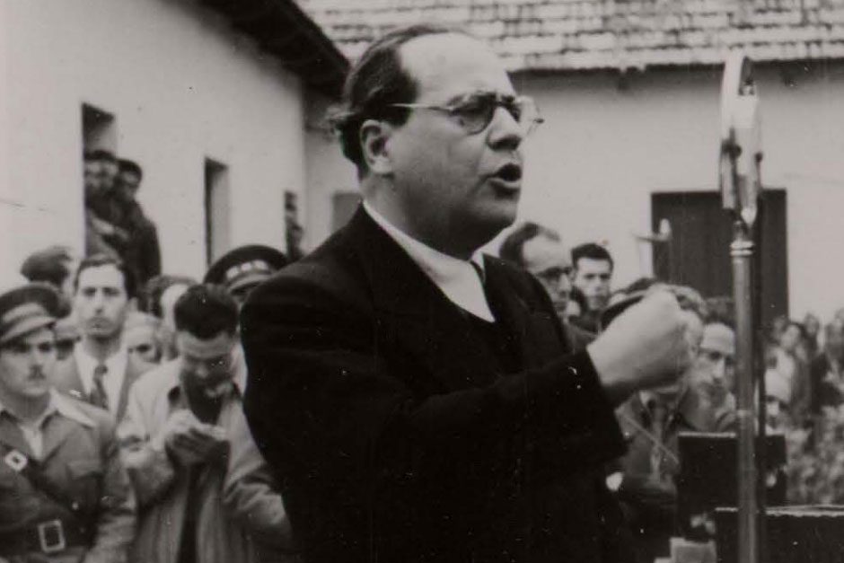 Juan Negrín pasando revista a las Brigadas Internacionales en su despedida de Barcelona, 1938