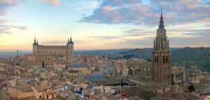 Toledo: Historia Completa de la Ciudad de las Tres Culturas