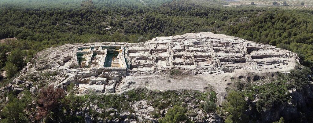 Vista del yacimiento arqueológico de La Almoloya, poblado de la cultura de El Argar en Pliego, Murcia